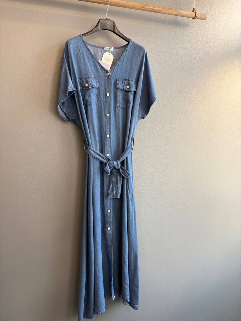 Viegla džinsa kleita ar jostu